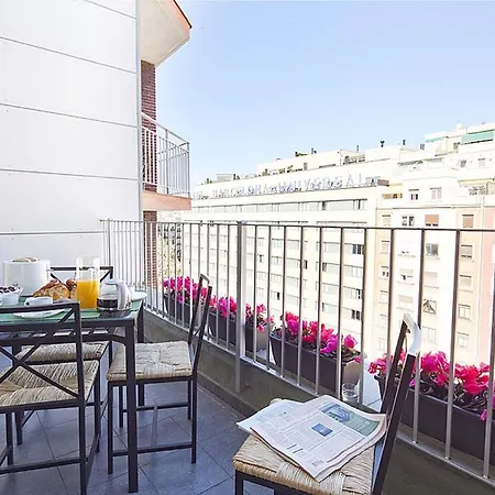 Charmsuites Paralel * Barcellona