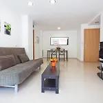 Apartment Charmsuites Paralel *