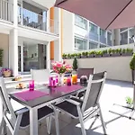Apartment Charmsuites Paralel Barcelona