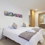 Charmsuites Paralel *