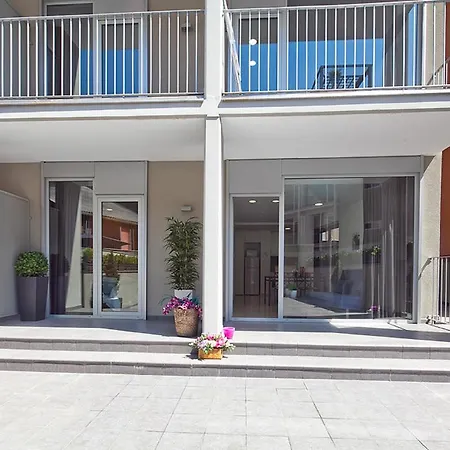 Charmsuites Paralel