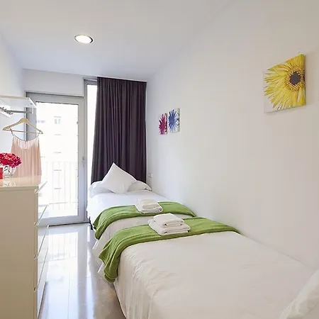 Charmsuites Paralel *