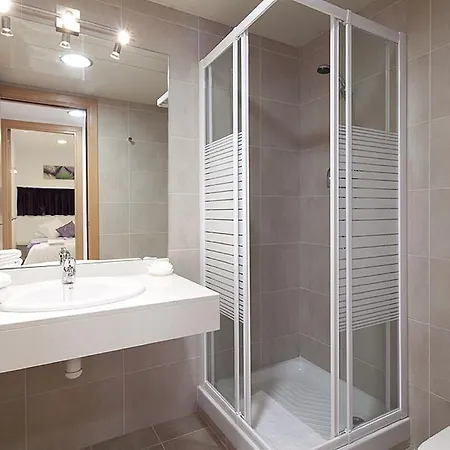 Charmsuites Paralel