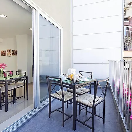 Apartamento Charmsuites Paralel