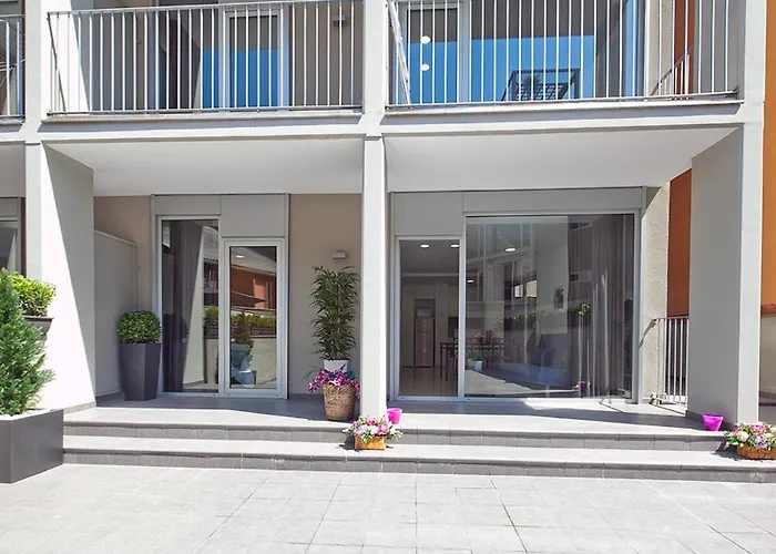 Charmsuites Paralel