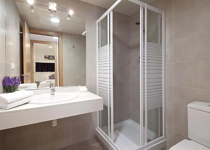 Charmsuites Paralel