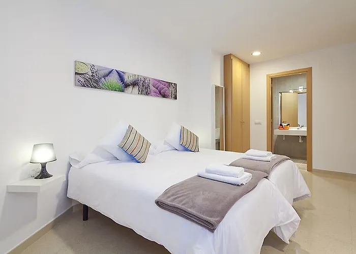 Charmsuites Paralel *